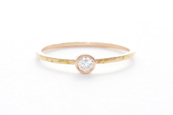 Bague solitaire or rose et diamant